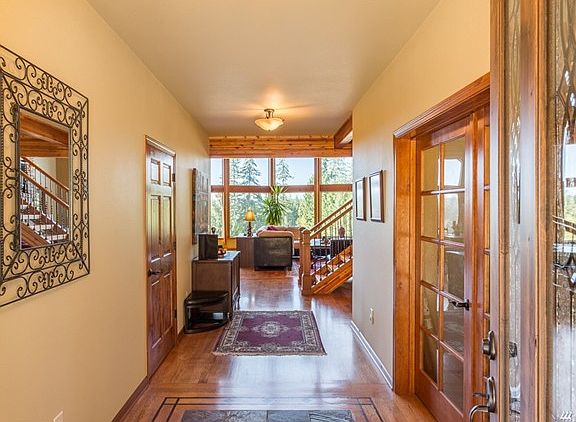 4th image of 6133 221st Ave NE