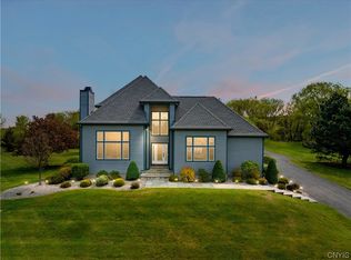 163 Arrowhead Way, Clinton, NY 13323