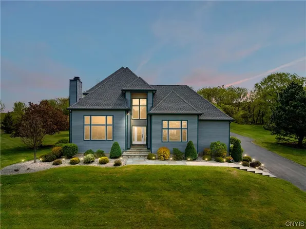 163 Arrowhead Way, Clinton, NY 13323