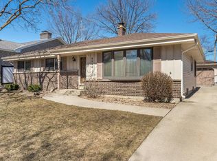4814 71st St, Kenosha, WI 53142