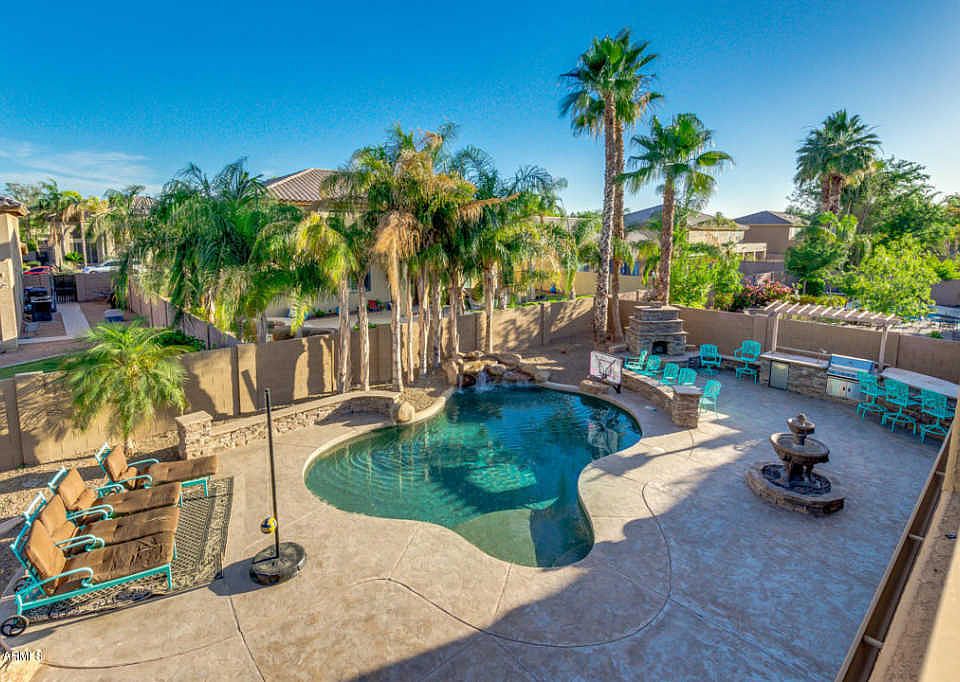 1st image of 1369 E Canyon Way