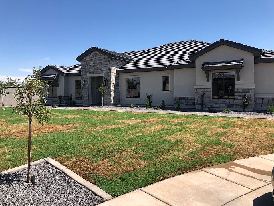 1st image of 2821 E Grand Canyon Ct