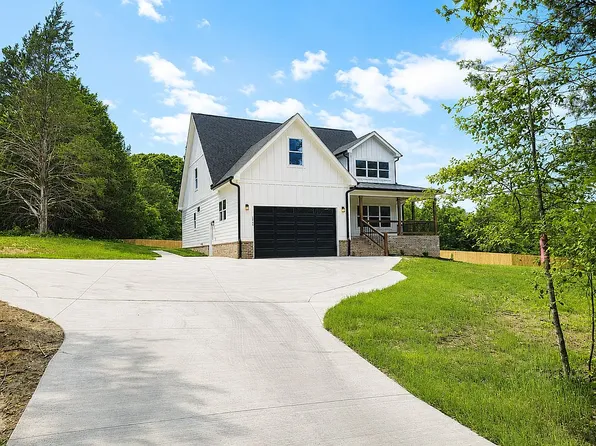 2848 Lee Pike, Soddy Daisy, TN 37379