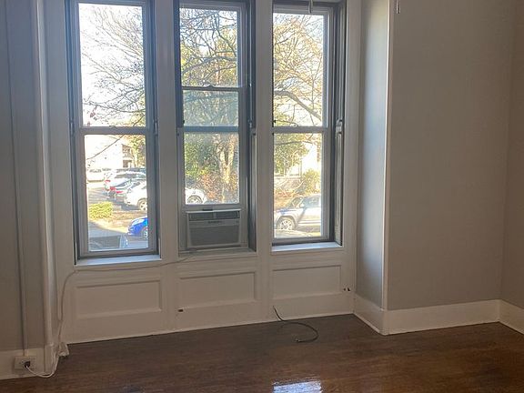 5th image of 1516 Highland Ave APT 1