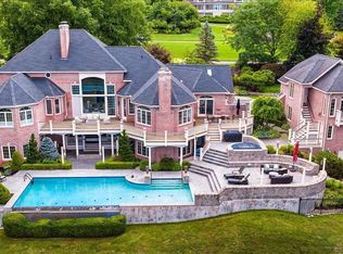 19 Cobtail Way, Simsbury, CT 06070