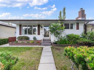 7944 W Huntington Rd NE, Calgary, AB T2K5A3