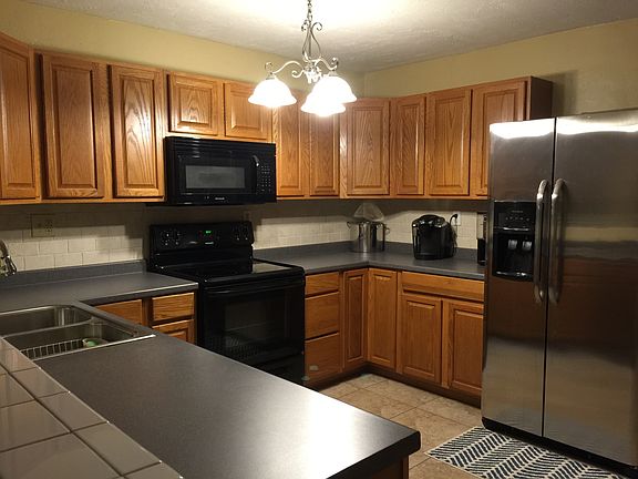 4th image of 789 Greenway Pl