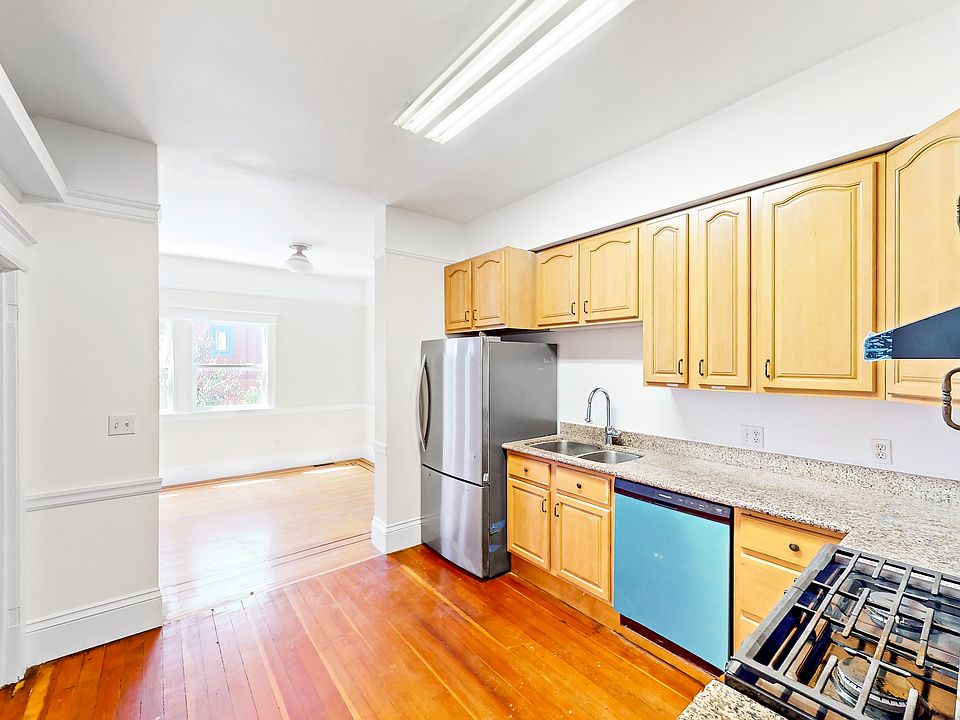 1st image of 20 Peters Ave