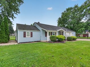 1721 Kelly Ave, Crest Hill, IL 60403