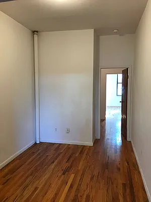 Rented by Flatiron Real Estate Advisors LLC | media 26