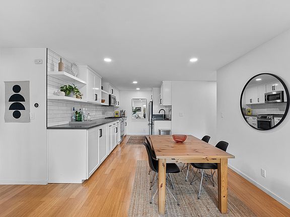 5th image of 2714 Auburn St #103