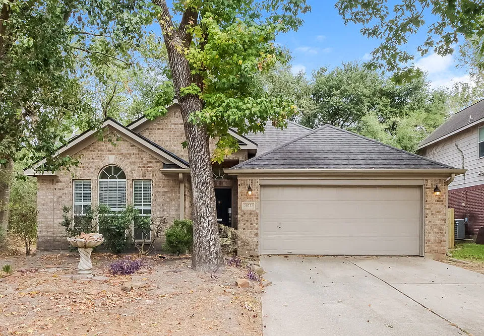 20722 Lake Park Trl