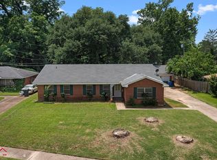 1836 Bryan Pl, Shreveport, LA 71105