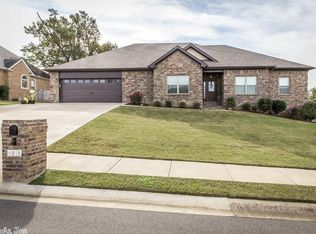 183 Crystal Lake Rd, Austin, AR 72007