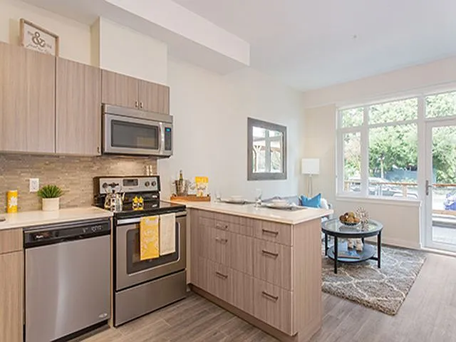 Lynn Creek Apartments — Photo 4
