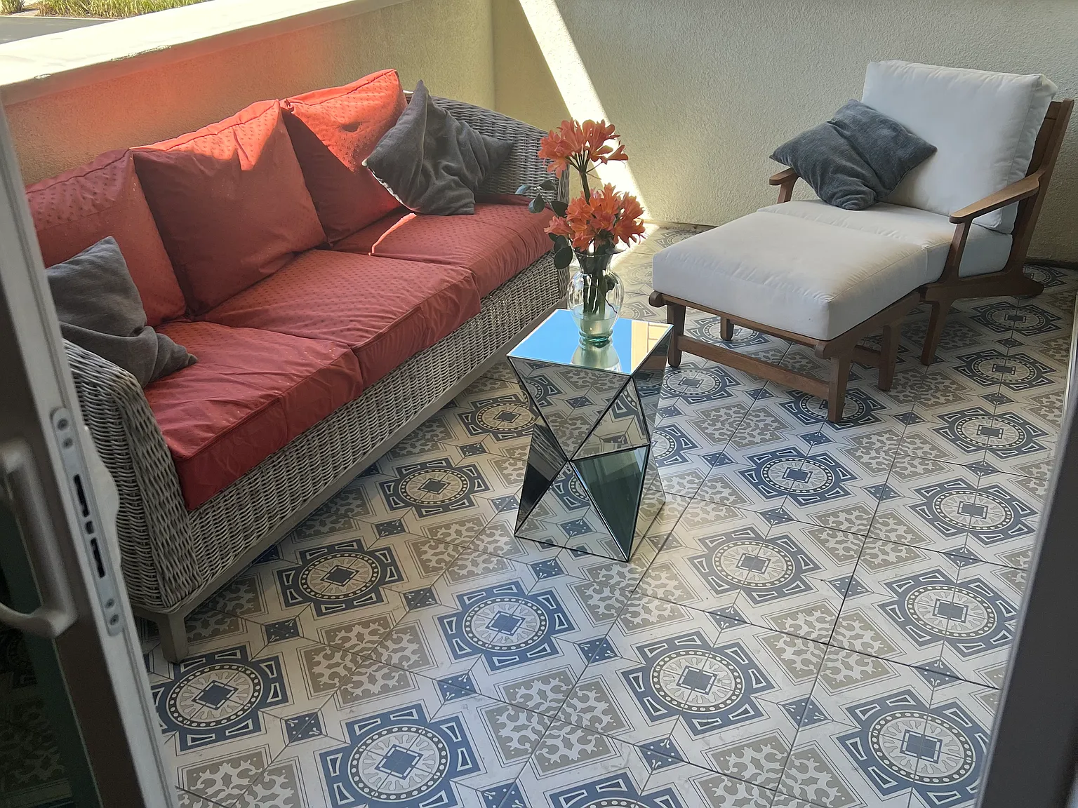 4 bed, 2183 sqft, $6,627 — Photo 4