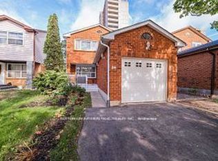 36 Plumridge Ct #B, Ajax, ON L1S 3Z8