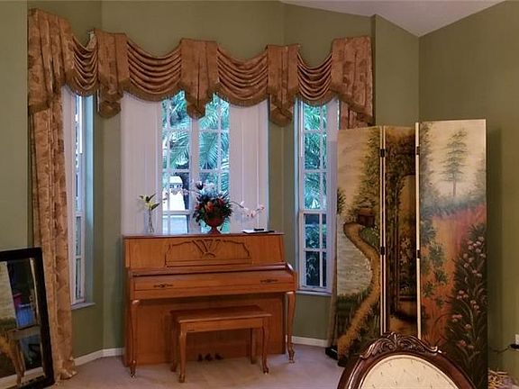 5th image of 8133 Saint Andrews Cir