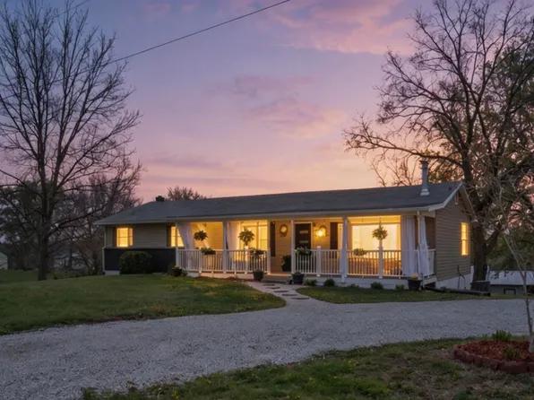 12217 Ferry Rd, Boonville, MO 65233