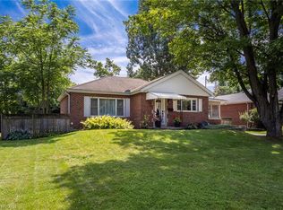 386 Patricia Dr, Burlington, ON L7T 1K2