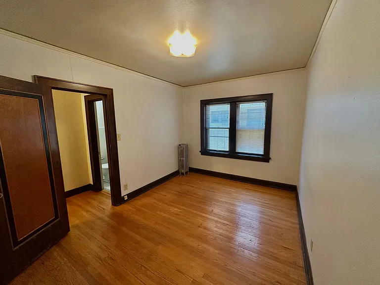 4468 N Oakland Ave — Photo 8
