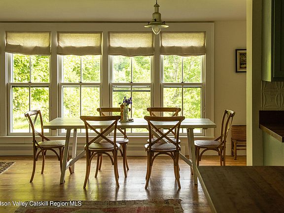 4th image of 132 Decker Road