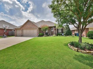 338 Butterfield Trl, Edmond, OK 73003