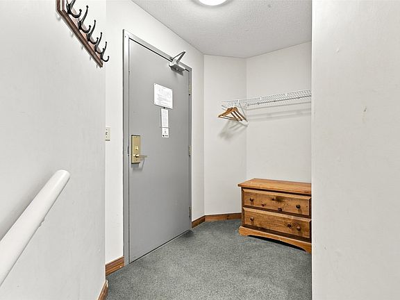 4th image of 3160 Creekside Way #331