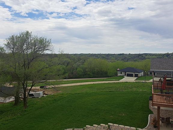 5th image of 4230 Fremar Dr