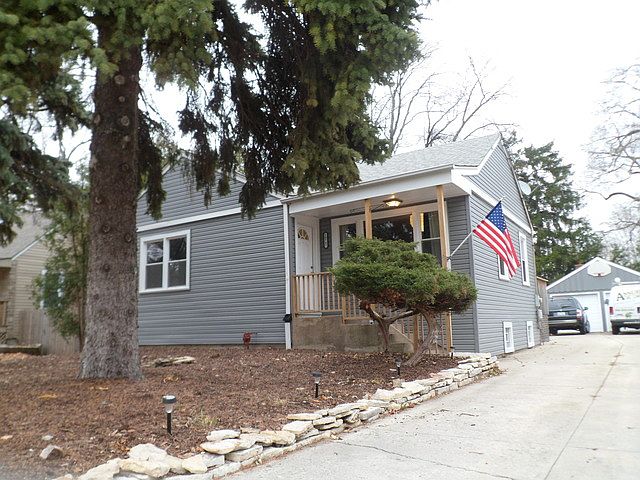 1st image of 10747 S Neenah Ave