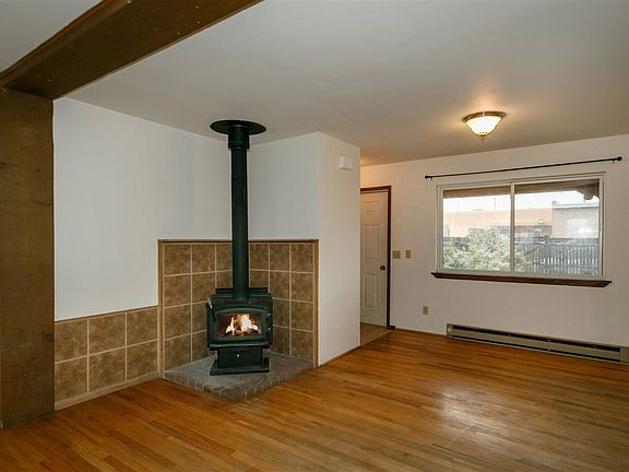 2nd image of 4750 Morning St