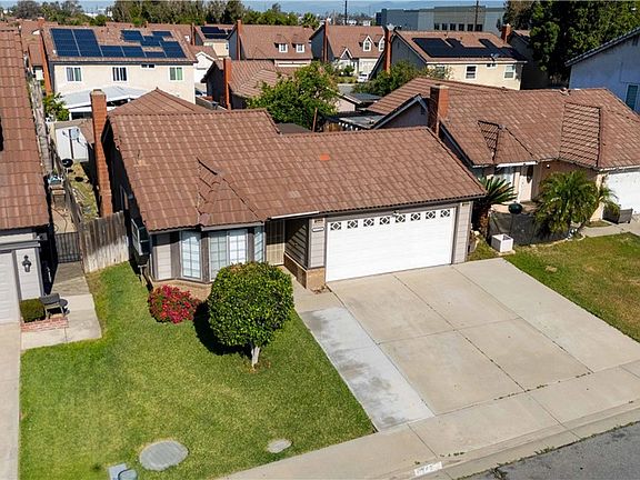 2nd image of 11340 Springoak Ln