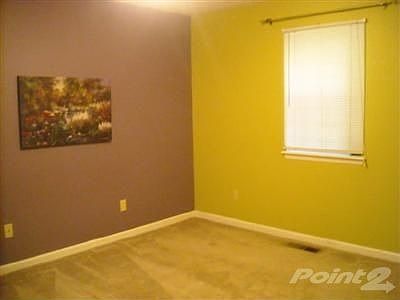4th image of 859 Hillwood Ave