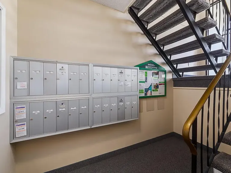 2291 Southview Dr SE #302 — Photo 26