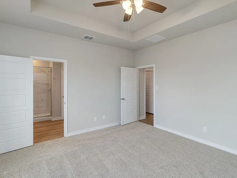830 Staglin St #B — Photo 15