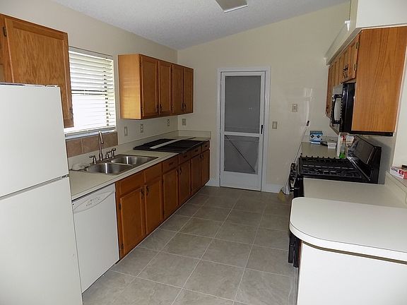 5th image of 7216 Hammock Lakes Dr