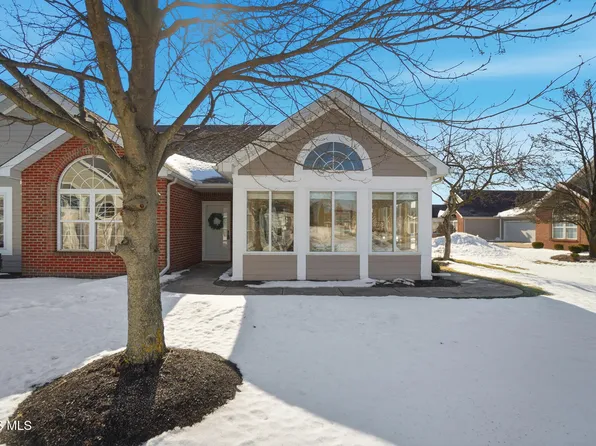 7746 Greenville Xing, Waterville, OH 43566