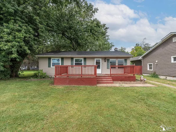 9583 Exeter Rd, Carleton, MI 48117