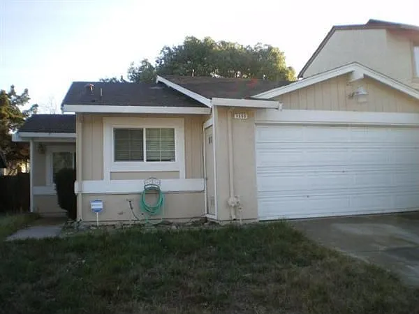 3555 Desanie Cir photo 1