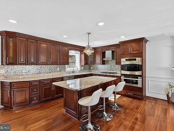 4th image of this home
