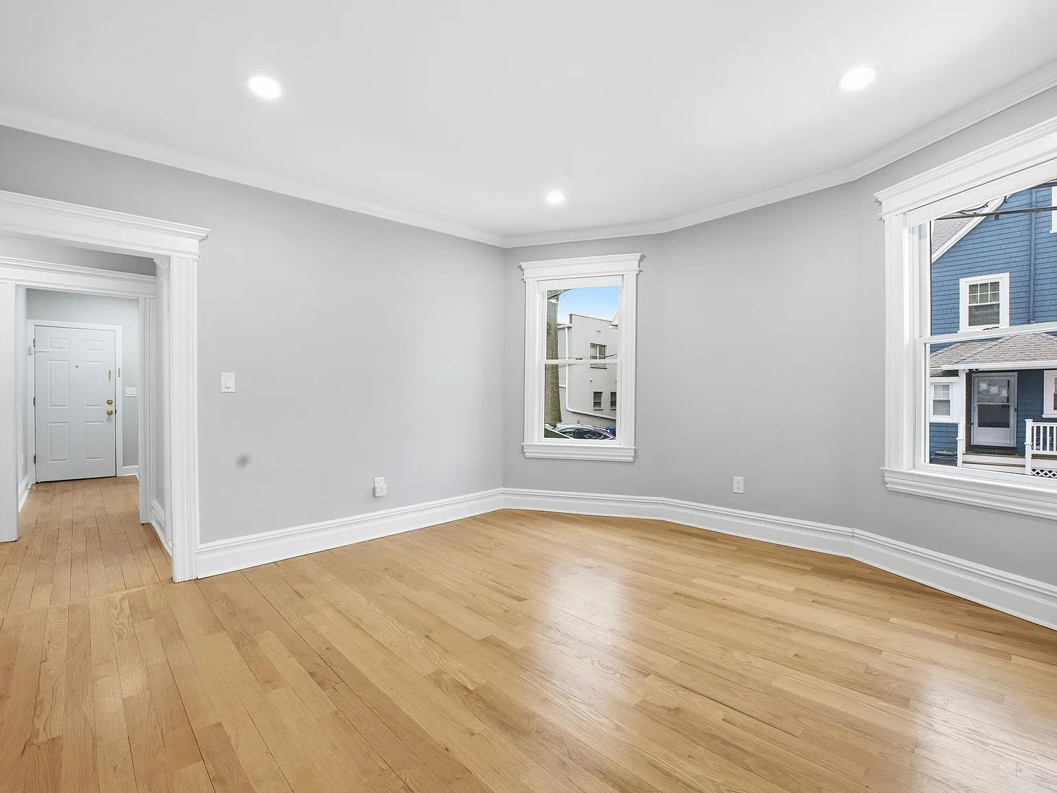 16 Munn St — Photo 2