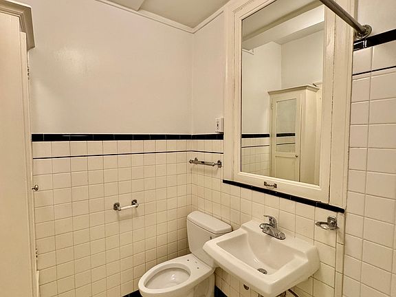 4th image of 535 Geary St APT 212