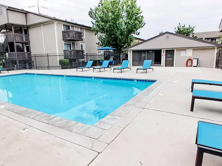 Apartments at Decker Lake Your Everyday Retreat — Photo 28