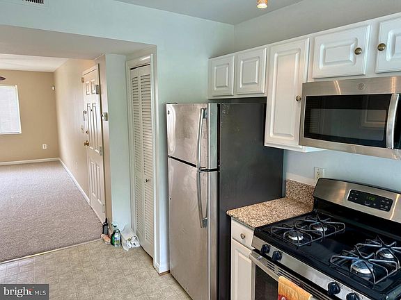 5th image of 4212 Benning Rd NE APT 6