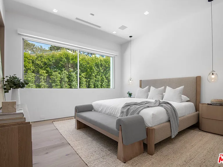 26946 Pacific Coast Hwy — Photo 47