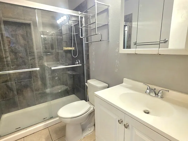 621 E Avenue J12 — Photo 13