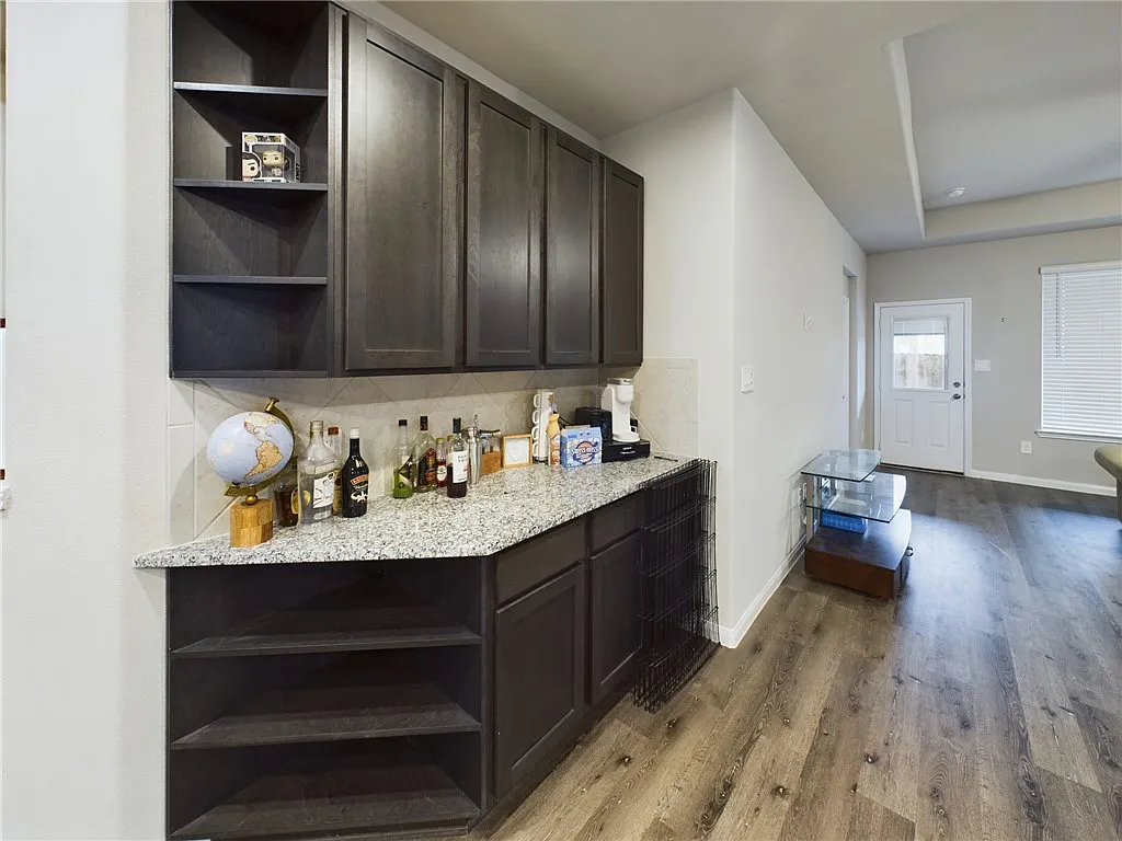 Building Photo - 4701 Las Casitas Way
