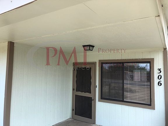 3rd image of 306 N Almendra St