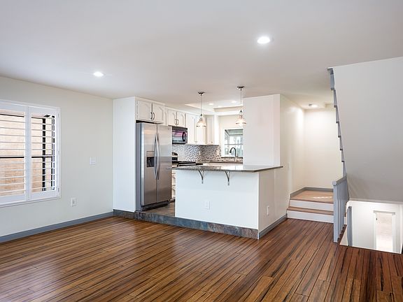 2nd image of 776 Sapphire St