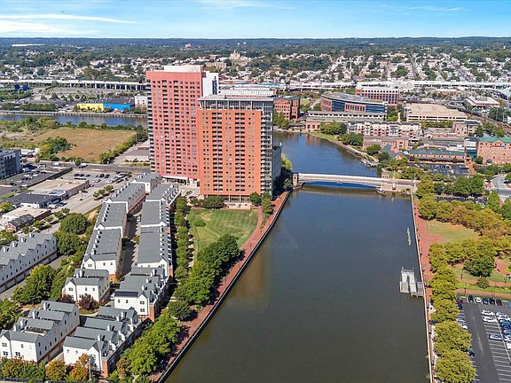 2nd image of 105 Christina Landing Dr APT 402